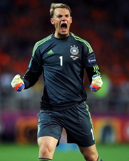 Portieri gjerman Manuel Neuer