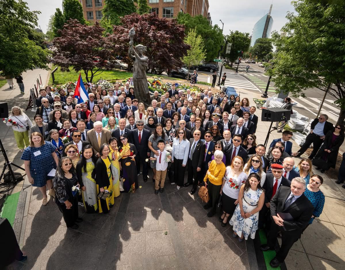 SHBA/ U mbajt Ceremonia e 18-të përkujtimore në Memorialin e Viktimave të Komunizmit në Washington