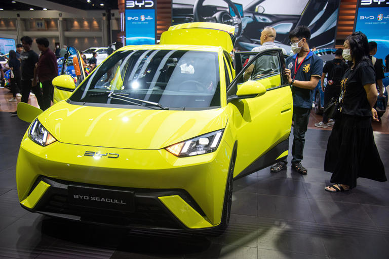 BYD e tejkalon Teslën në Evropë për herë të parë. Ky është një lajm më i keq për Elon Musk.