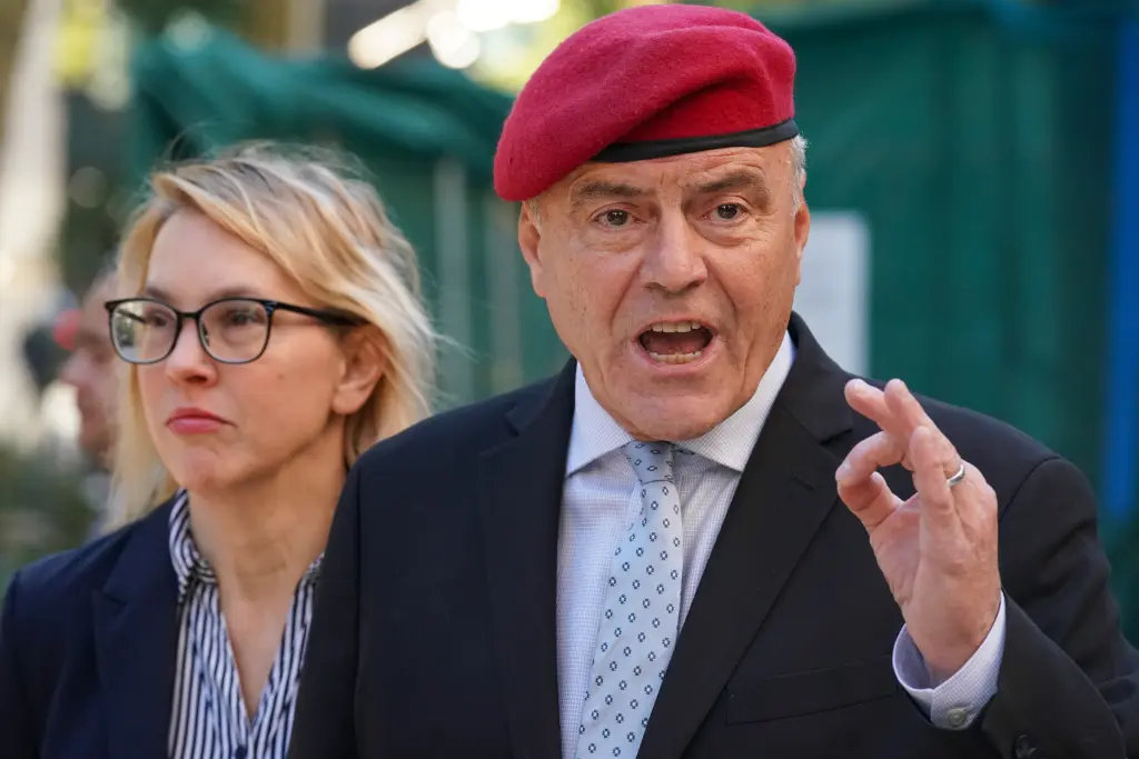 New York //Trump vlerëson brutalisht shanset e Curtis Sliwa për t’u bërë kryetar bashkie i NYC-së