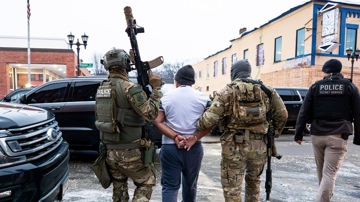 Vetëm forca qeveritare mund t’i ndalë demokratët që ta zhytin Amerikën në errësirë