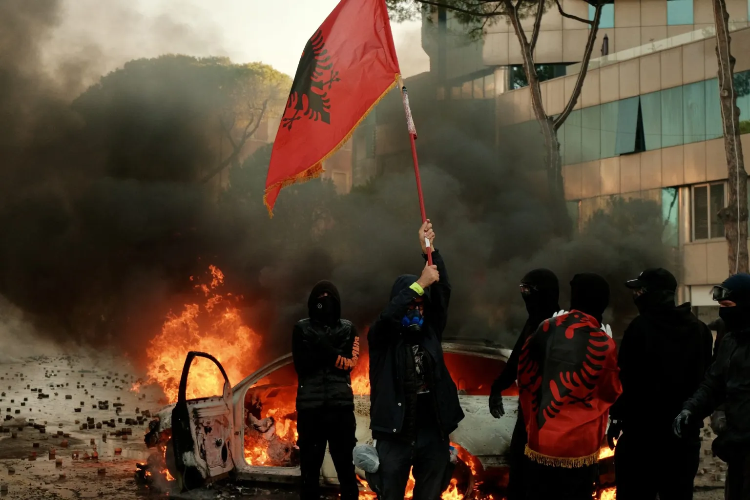 Revolucioni mbërrin në Shqipëri. Kjo është vjeshta e pakënaqësisë në Evropë.